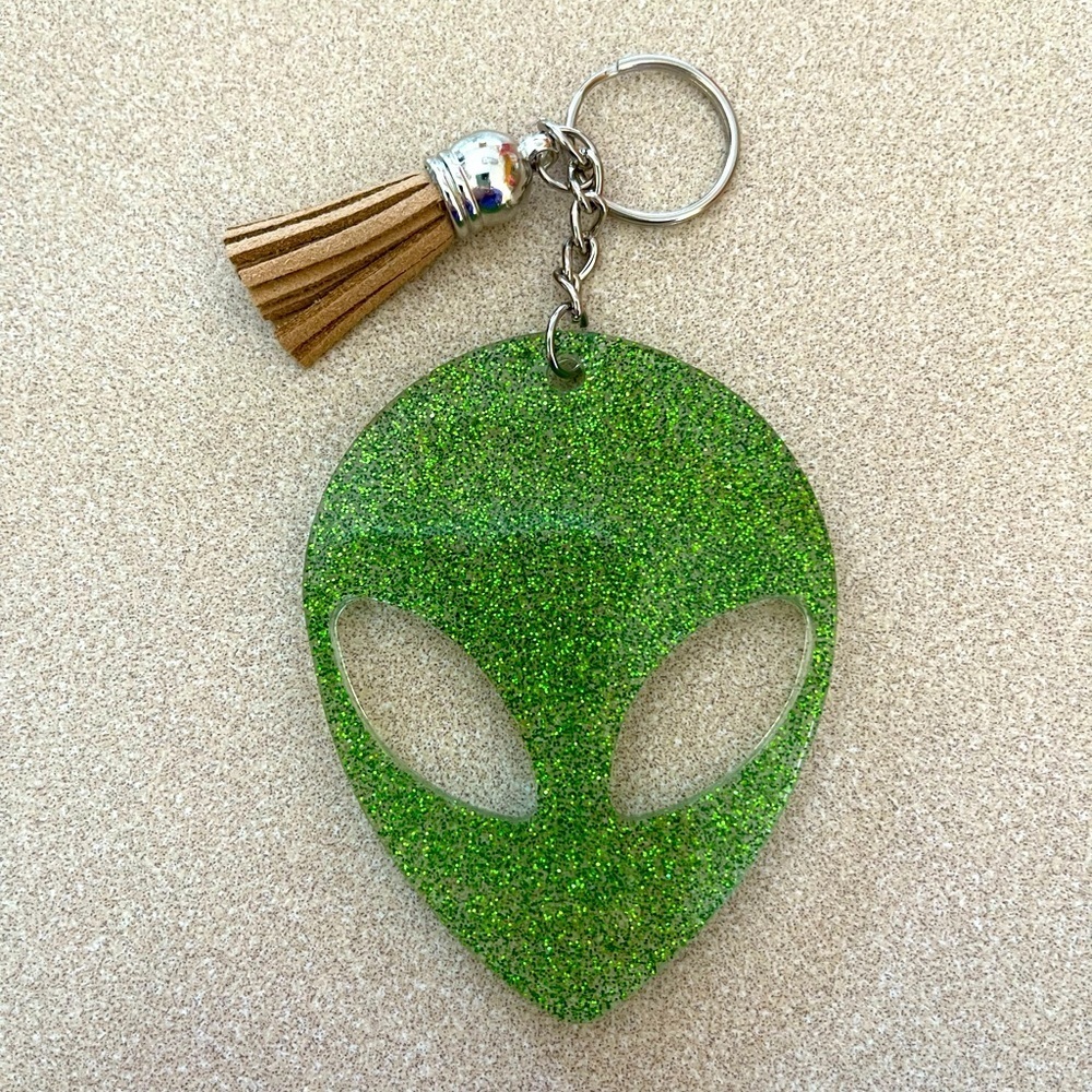 🎉🎉2x HP🎉🎉 Handmade Alien Keychain